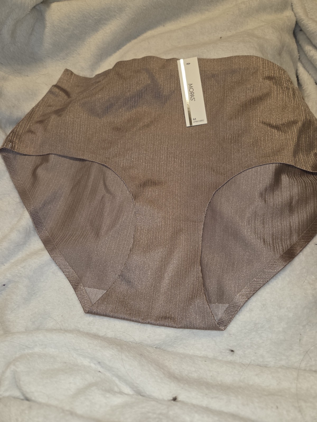 NWT Mopas Beige Shiny Soft Women’s Brief Panty Seamless Full Cov Size Medium 6