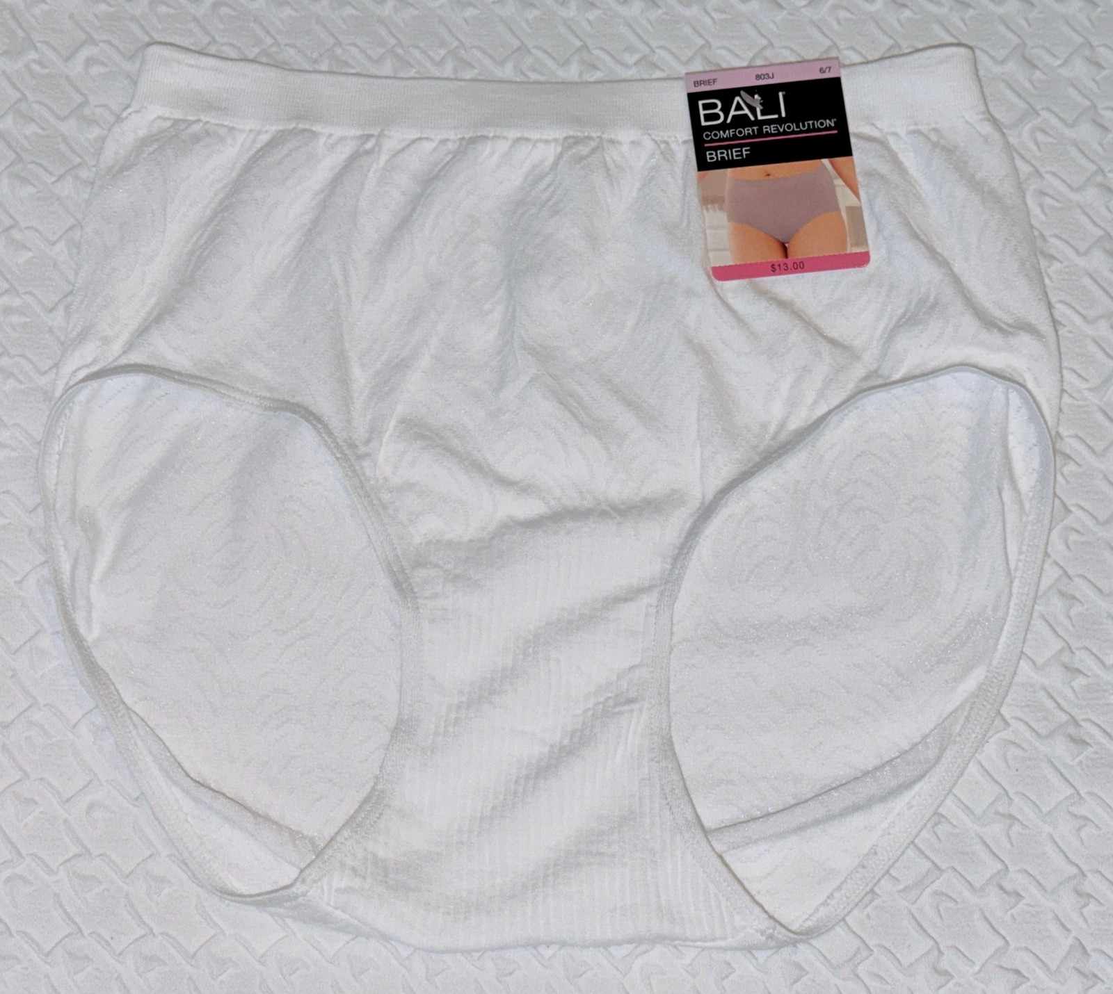 BALI Comfort Revolution Seamless Damask White Brief Panty Womens 6 7 8 9 10 11