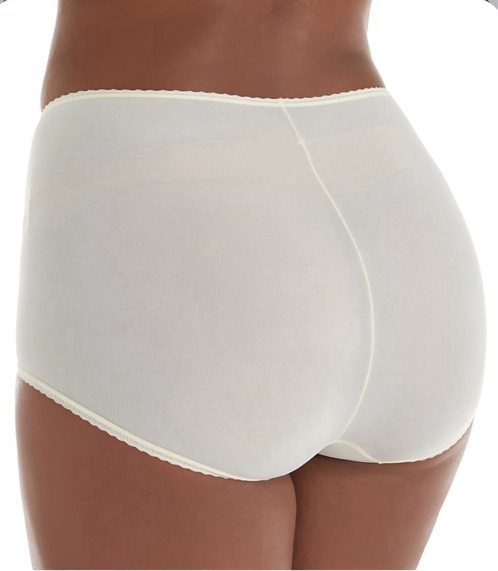 Bali Women’s 3-Pk. Skimp Skamp Brief Underwear, Black, Rose, Moonlight Medium
