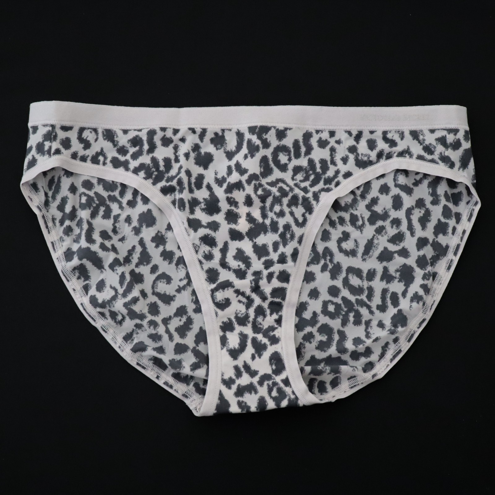 NEW Victoria’s Secret VTG 2010s Smooth Silky Semi Sheer Bikini Panty MEDIUM