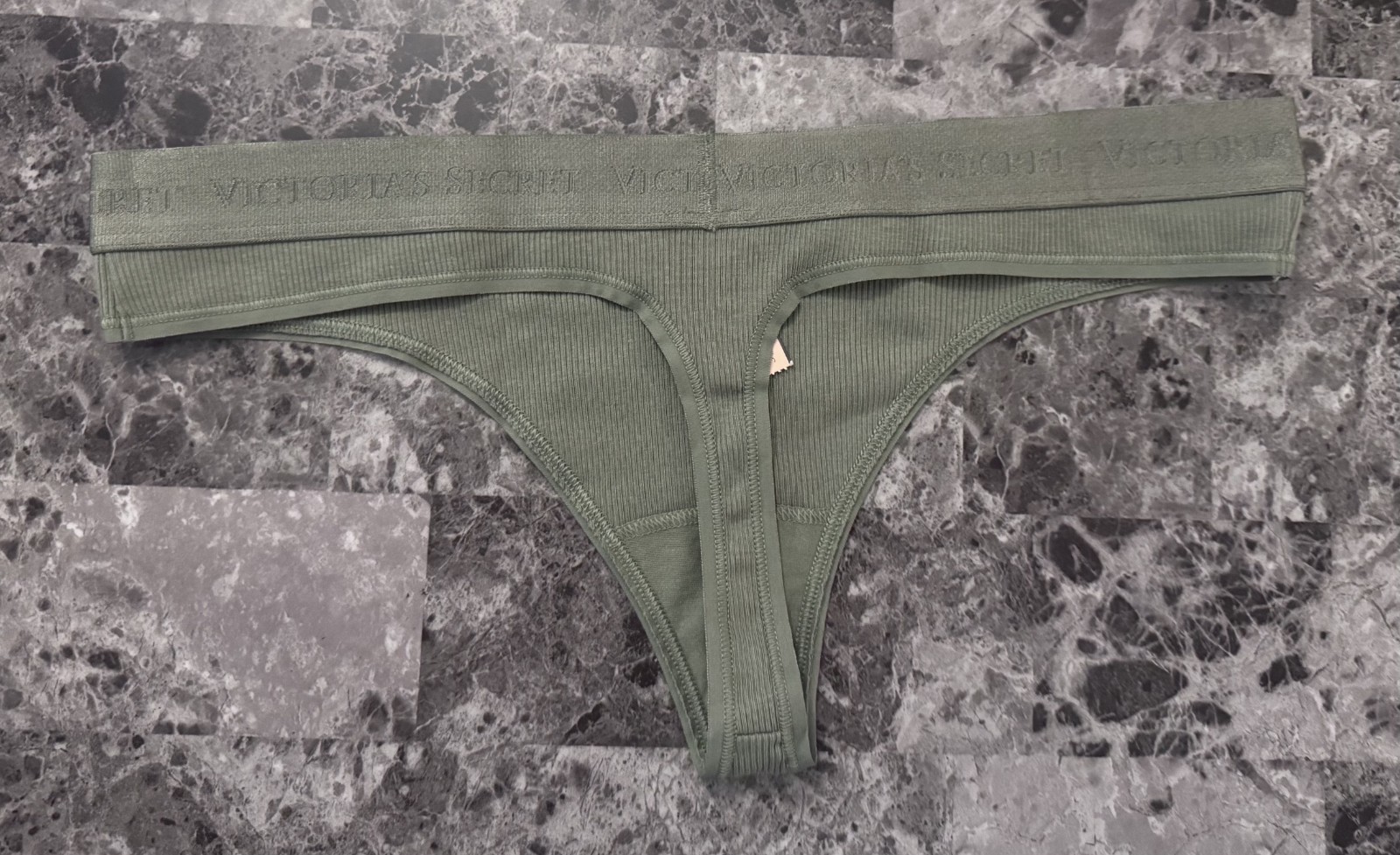 NWT VICTORIA’S SECRET LARGE GREEN RIBBED KNIT THICK LOGO BAND RARE THONG PANTIES