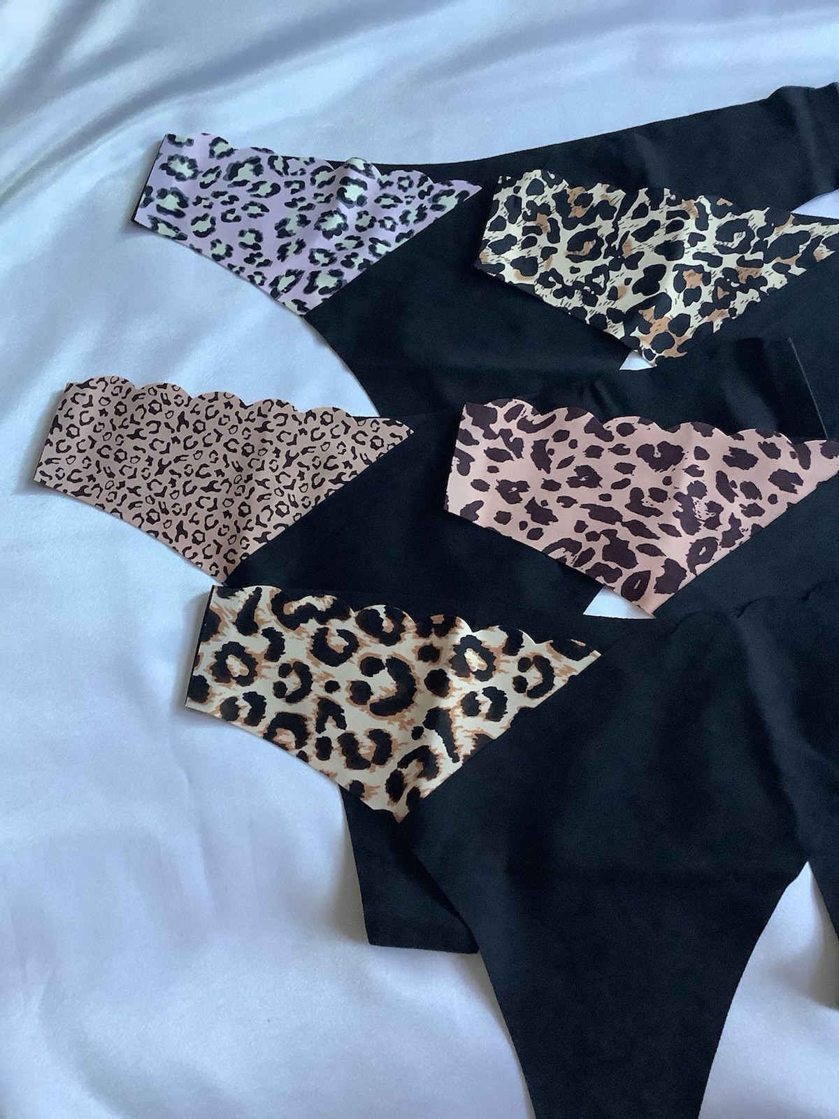 NWT Women’s Thong Panties Leopard Print Black Seamless High Rise Large 5 Pack