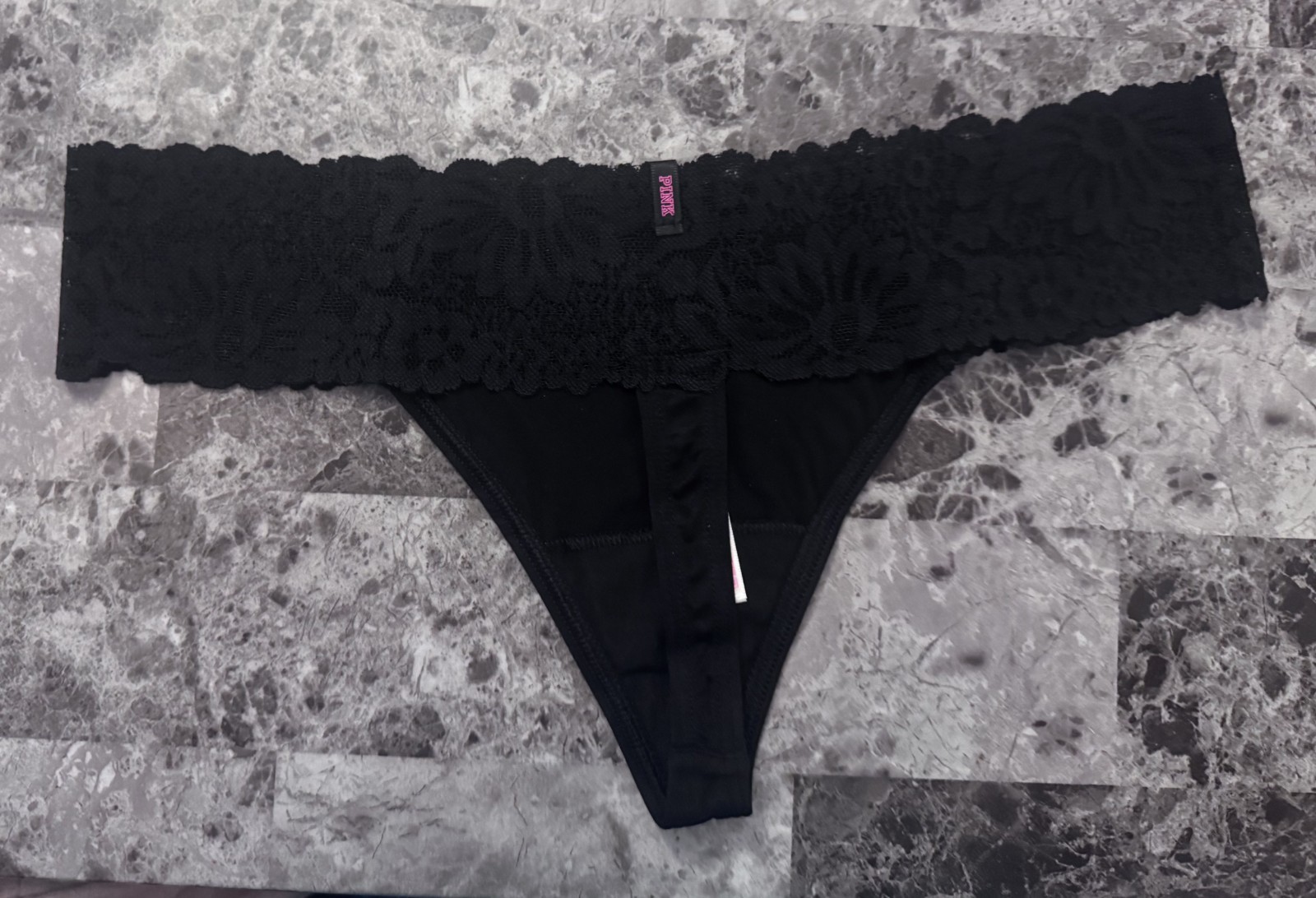 NWOT VICTORIA’S SECRET PINK LARGE BLACK SOFT SMOOTH LACE RARE THONG PANTIES