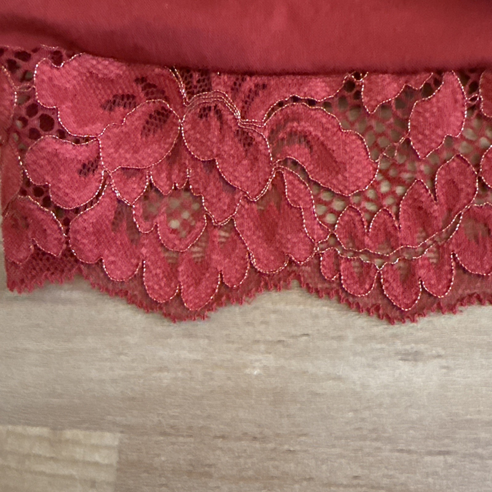 MAIDENFORM Comfort Devotion Red Rose Gold Lace Back Tanga Panty XL/9