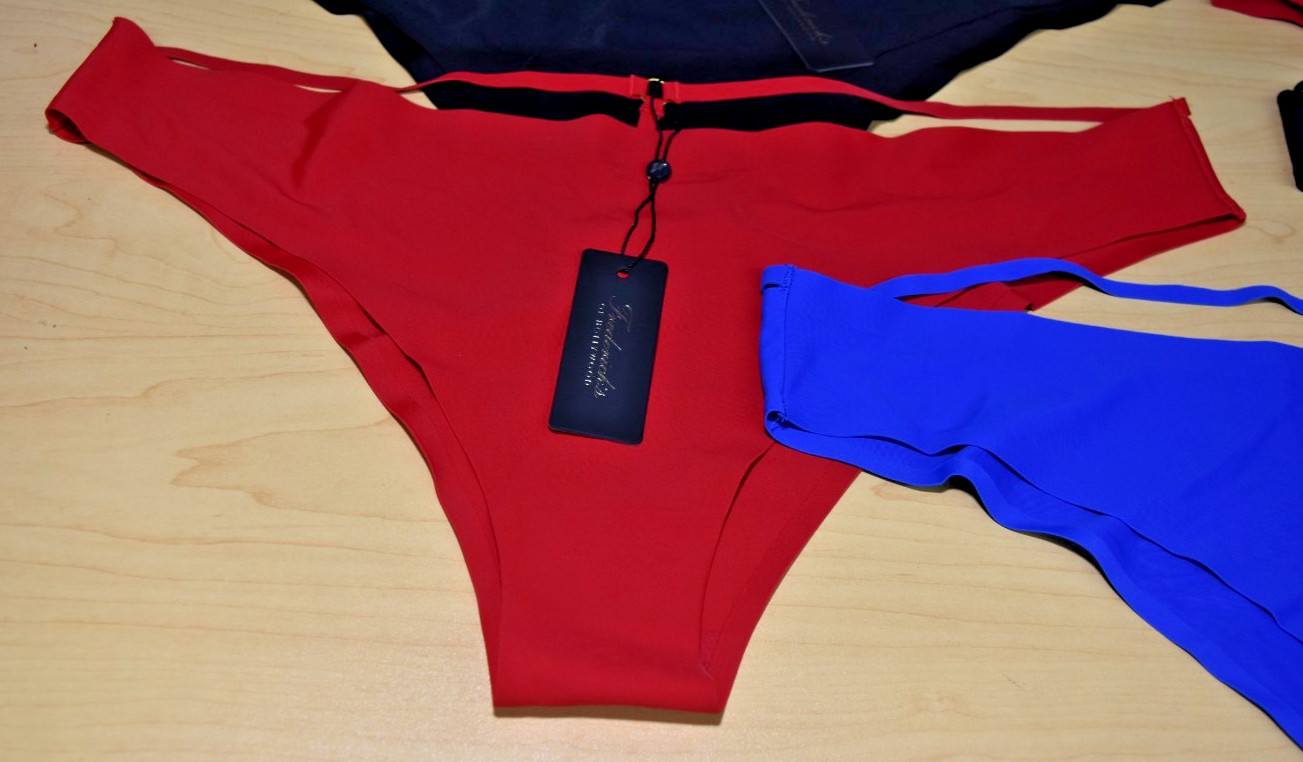 7 NWT Frederick’s Hollywood No Show Cheeky Bikini Panties Blue Red Black 3XL 3x
