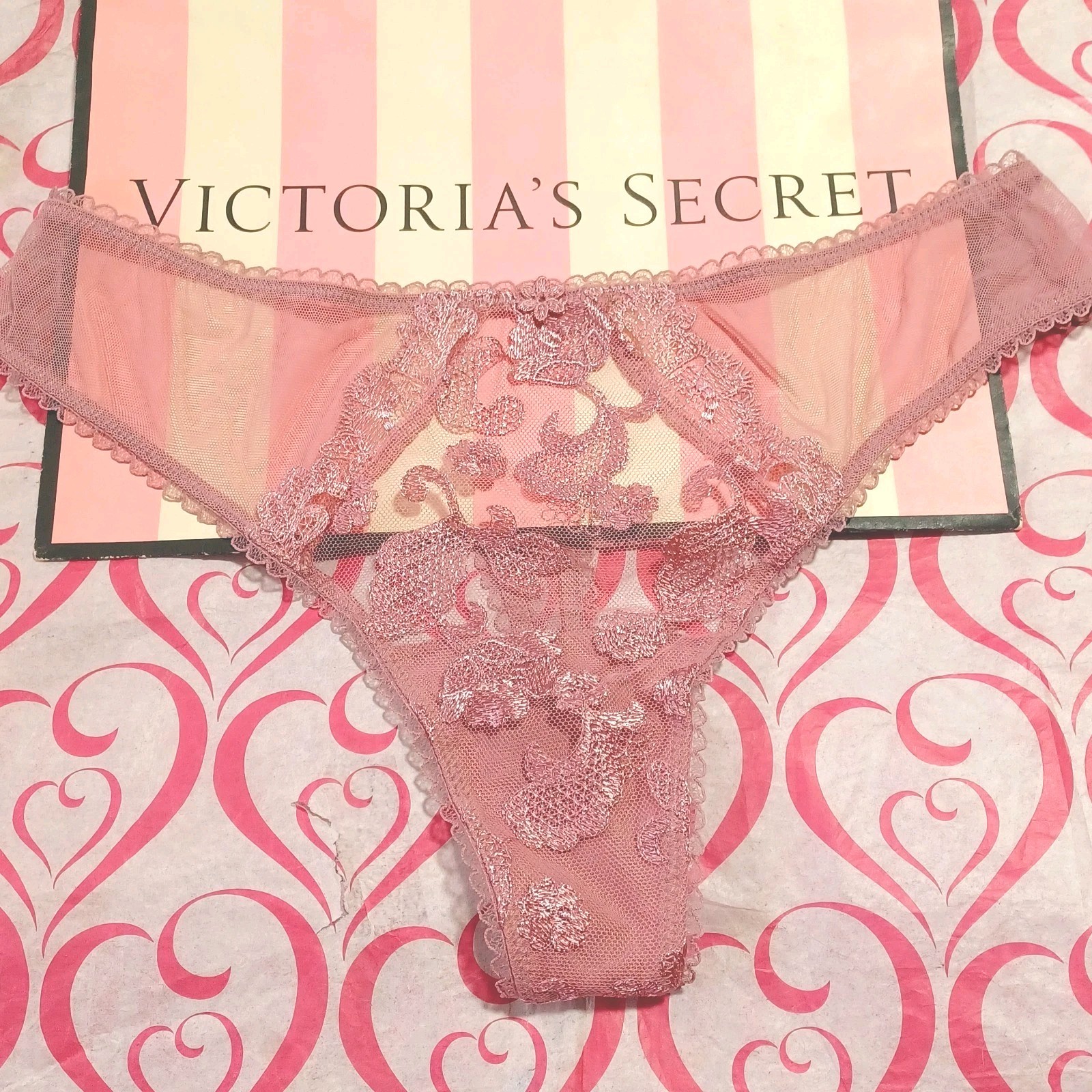Victoria’s Secret Vintage Blossom Embroidery Thong VINTAGE ROSE Medium NWT!