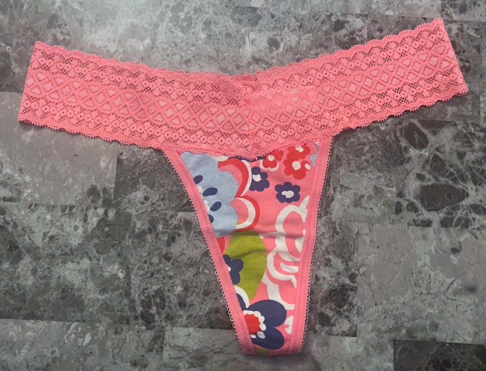 NWOT VICTORIA’S SECRET S PINK BLUE GREEN RETRO FLORAL LACE RARE THONG PANTIES