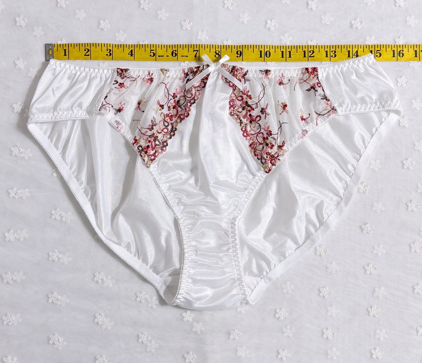Plus US-XXL/JP-5L Japanese Classic Embroidery Glossy Smooth Tricot Nylon Panties