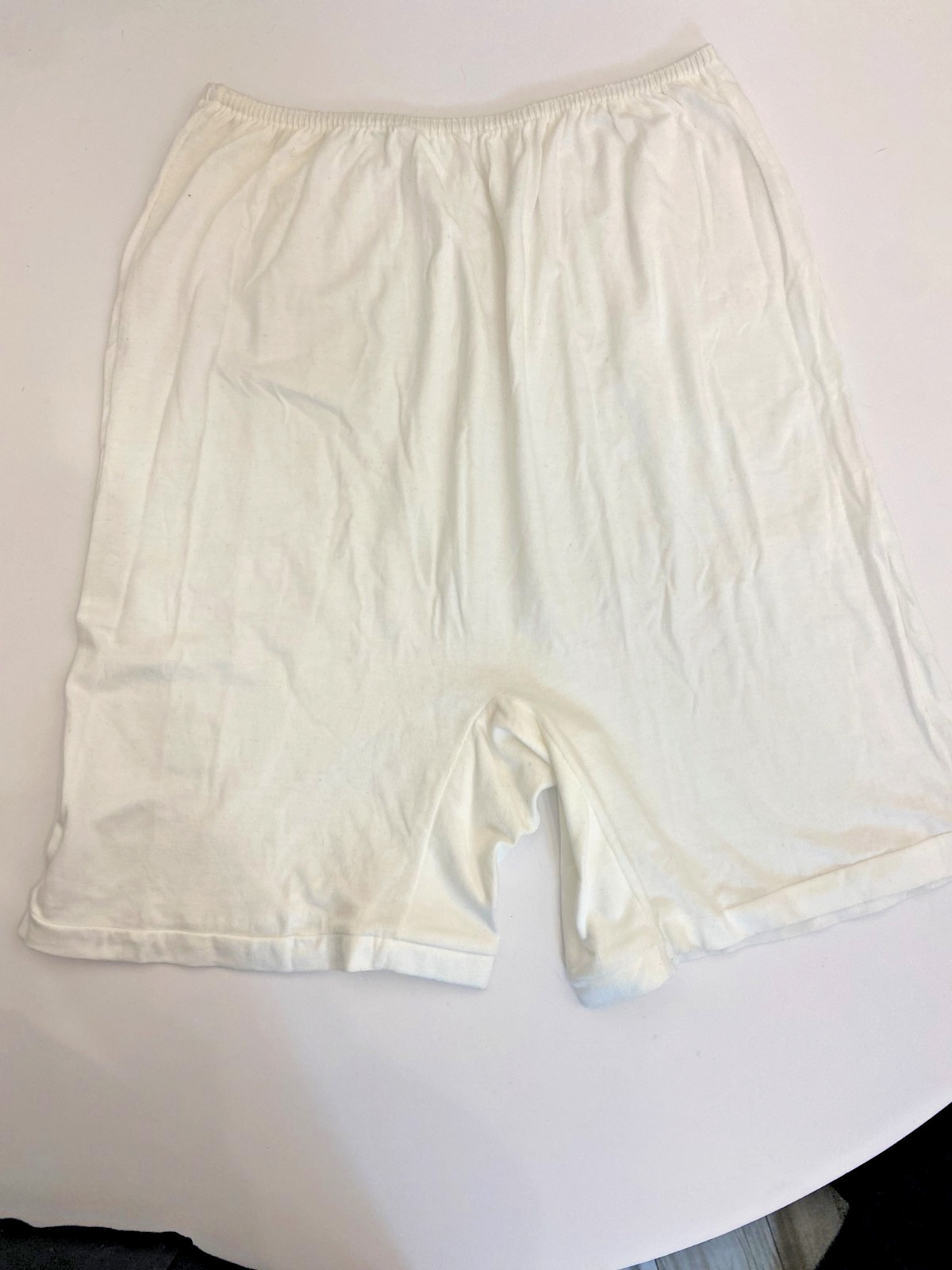100% COTTON WHITE PETTIPANTS /BLOOMER SHORTS SIZE 9