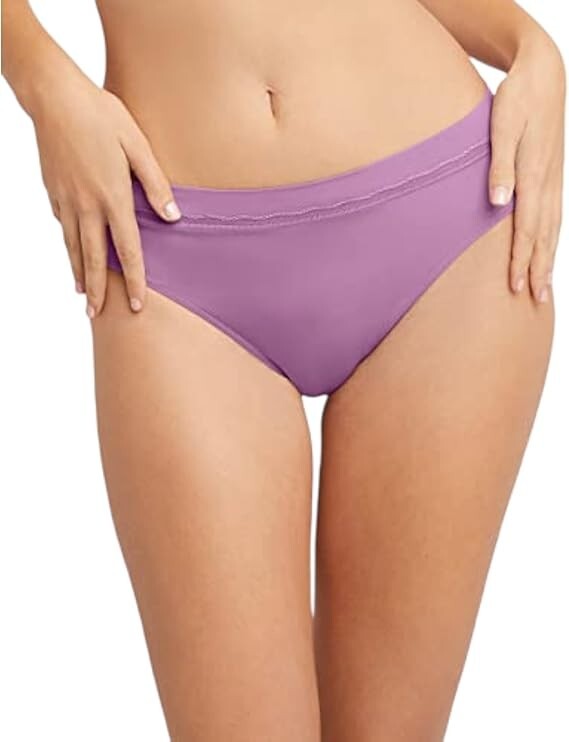 NWT Bali Womens One Smooth U Modern Microfiber Brief Size 7 Tinted Lavender