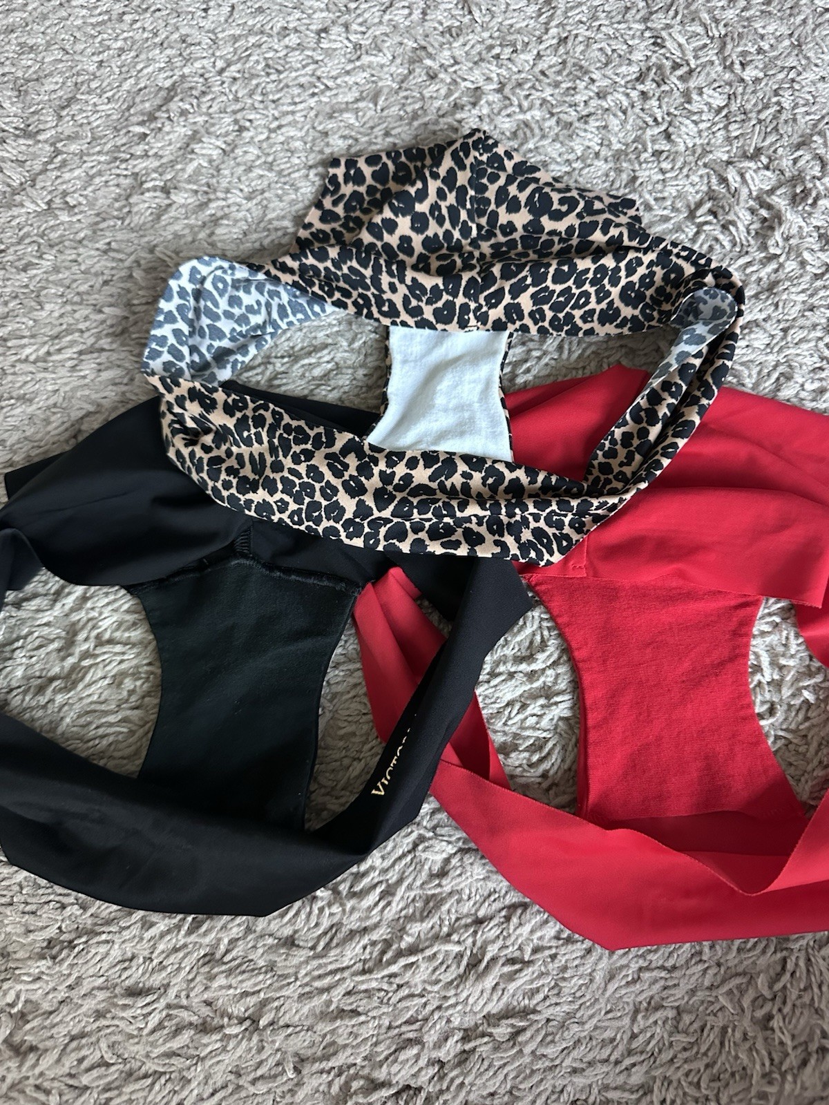 Victoria’s Secret Seamless Cheeky Panties XS 3-Pack Leopard Red Black