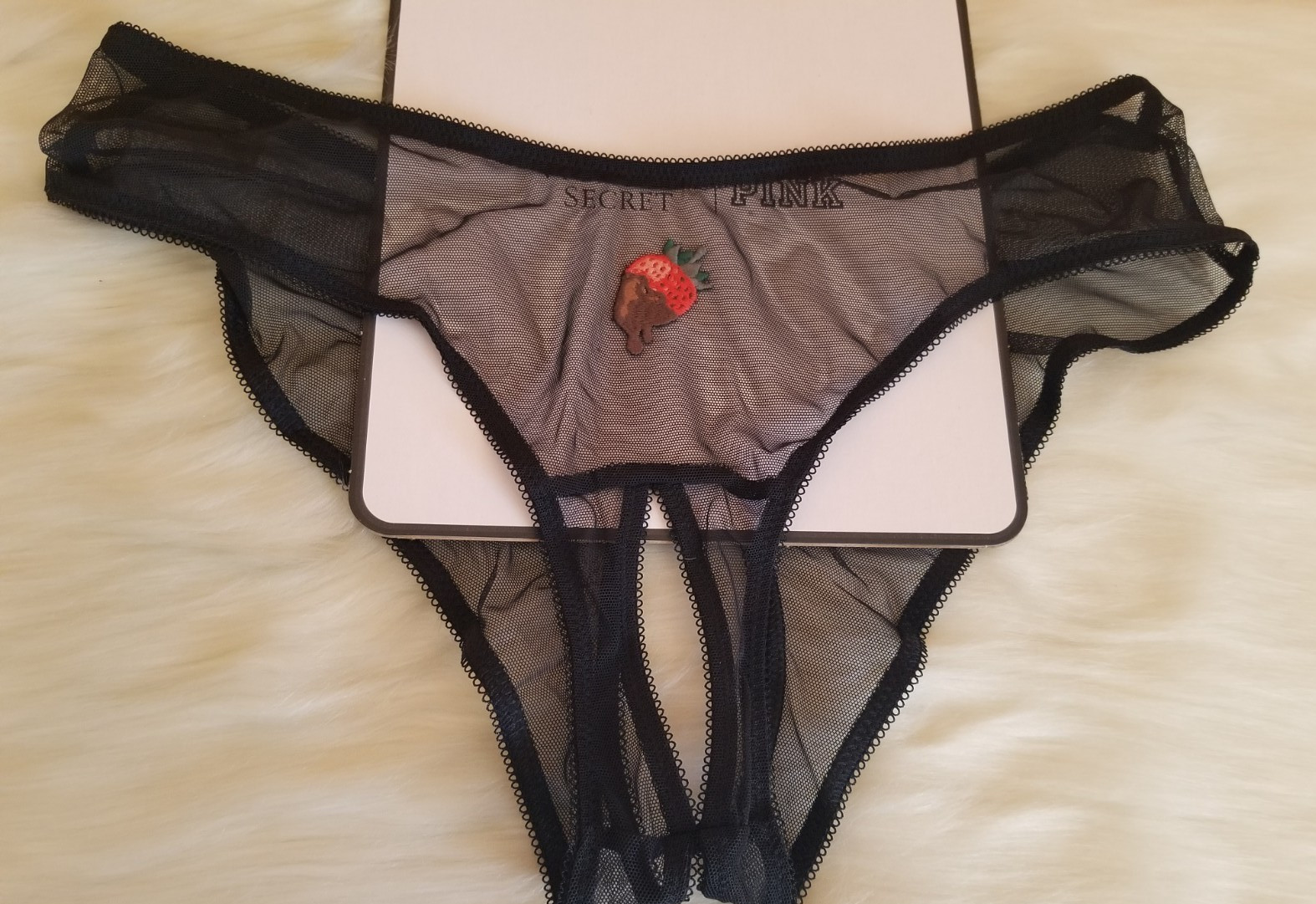 VICTORIA’S SECRET MESH HIGH LEG OPEN CHEEKY PANTY MEDIUM BLACK STRAWBERRY NWT