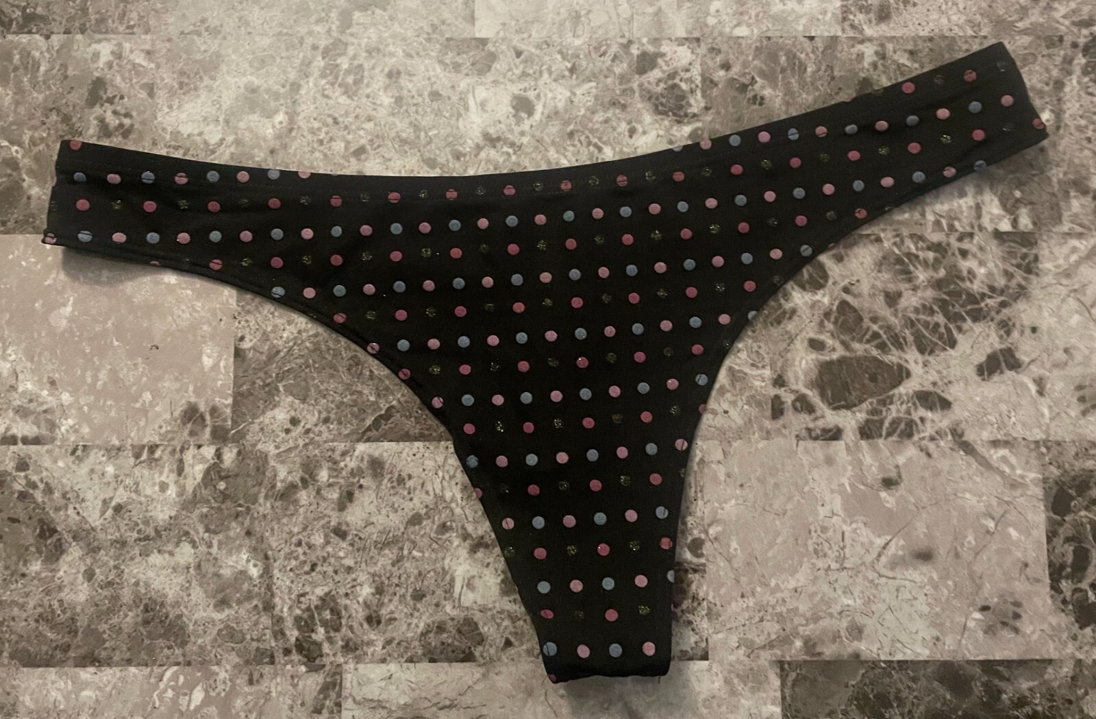 NWOT VICTORIA’S SECRET M BLUE PINK GLITTER POLKA DOT VINTAGE RARE THONG PANTIES