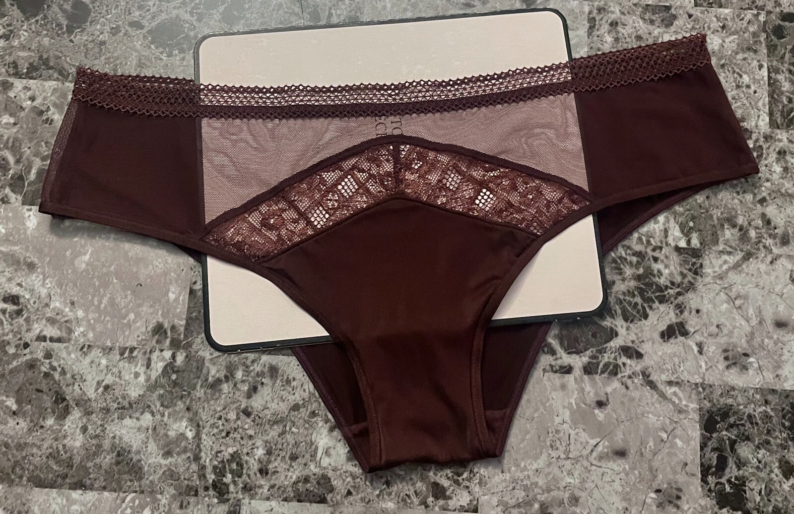 NWT BODY BY VICTORIA’S SECRET L SMOOTH BURGANDY LACE MESH RARE HIPHUGGER PANTIES
