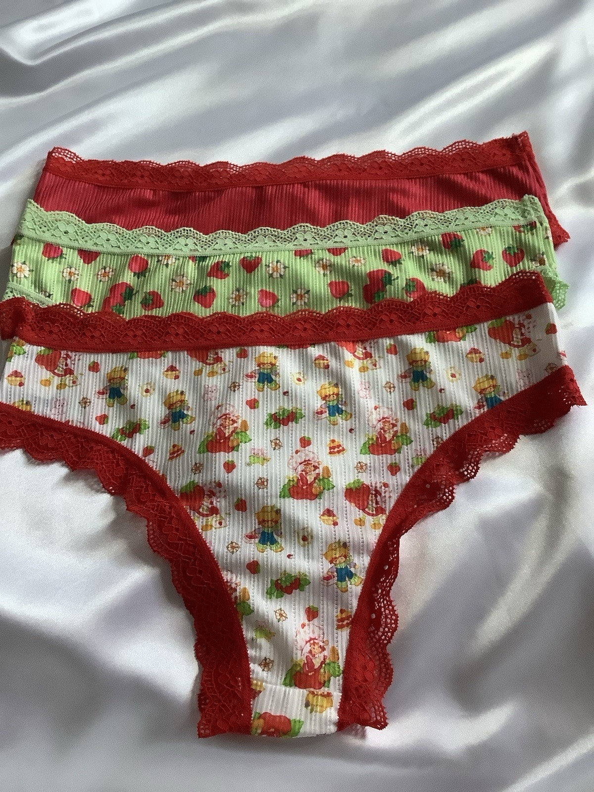 Women’s Teen Strawberry Shortcake Thong Kawaii Panties Cartoon Red 3pk. Large