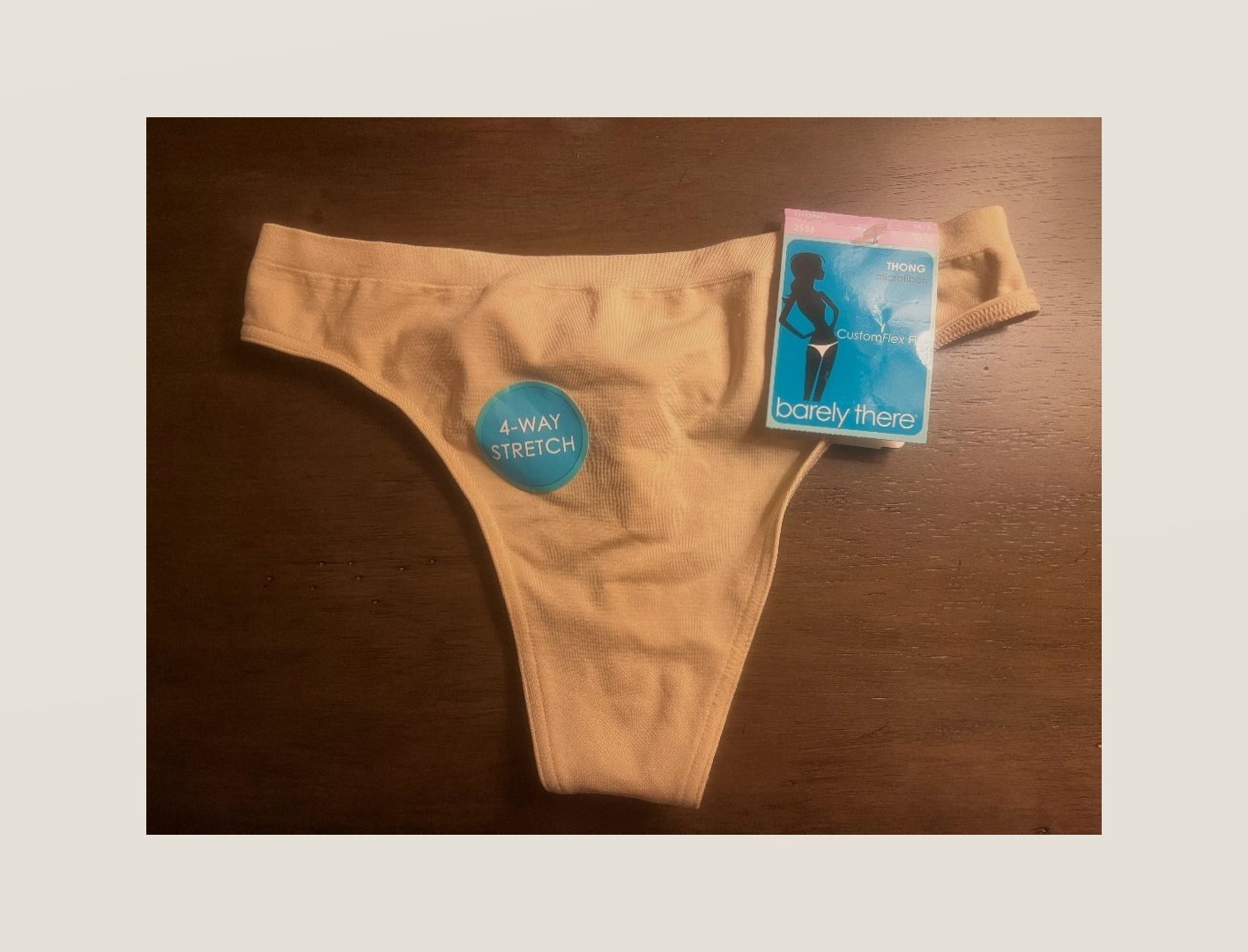 Barely There White Thong Bikini Size 6 / Med (retails $19) – NWT