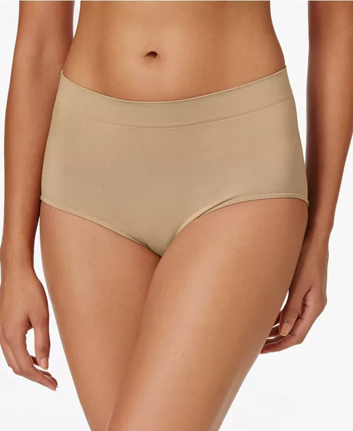 NWT 3-Pack Bali Women’s M/6 One Smooth U All Over Smoothing Brief 2361 Assorted