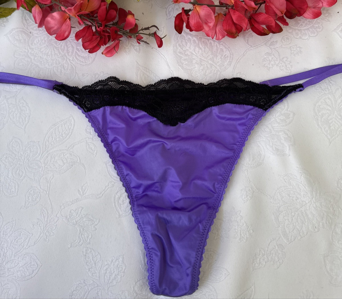 VICTORIA’S SECRETPURPLE SILKY STRAPPY STRING THONG PANTIES LACE TRIM NWT