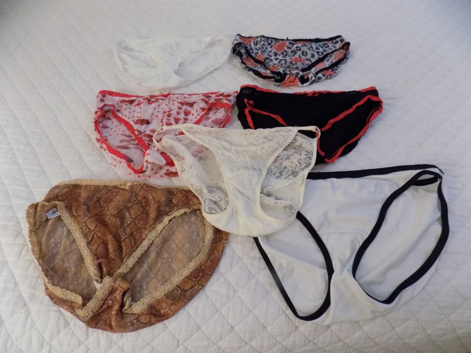 7 Pairs Of Women’s Size 7 Large Assorted Underwear New No Tags