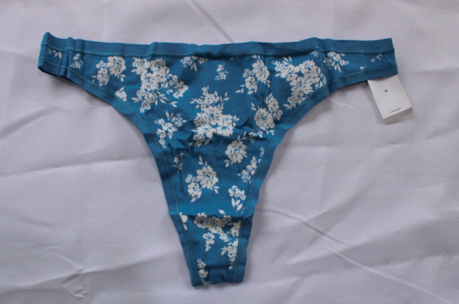 Old Navy Women’s 6-Pack Low-Rise Everyday Cotton Thong DH3 Multicolor Medium NWT
