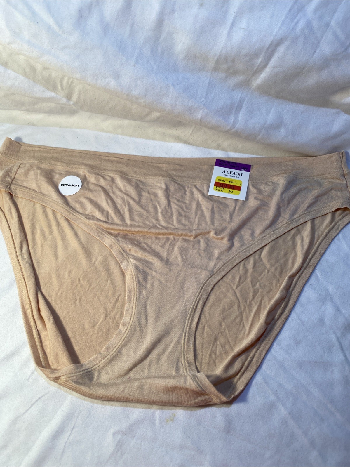 Lot Of 4 Alfani Womens 2X Ultra Soft Bikini Panties 2-Ivory 1-Pink 1-stripe NWT