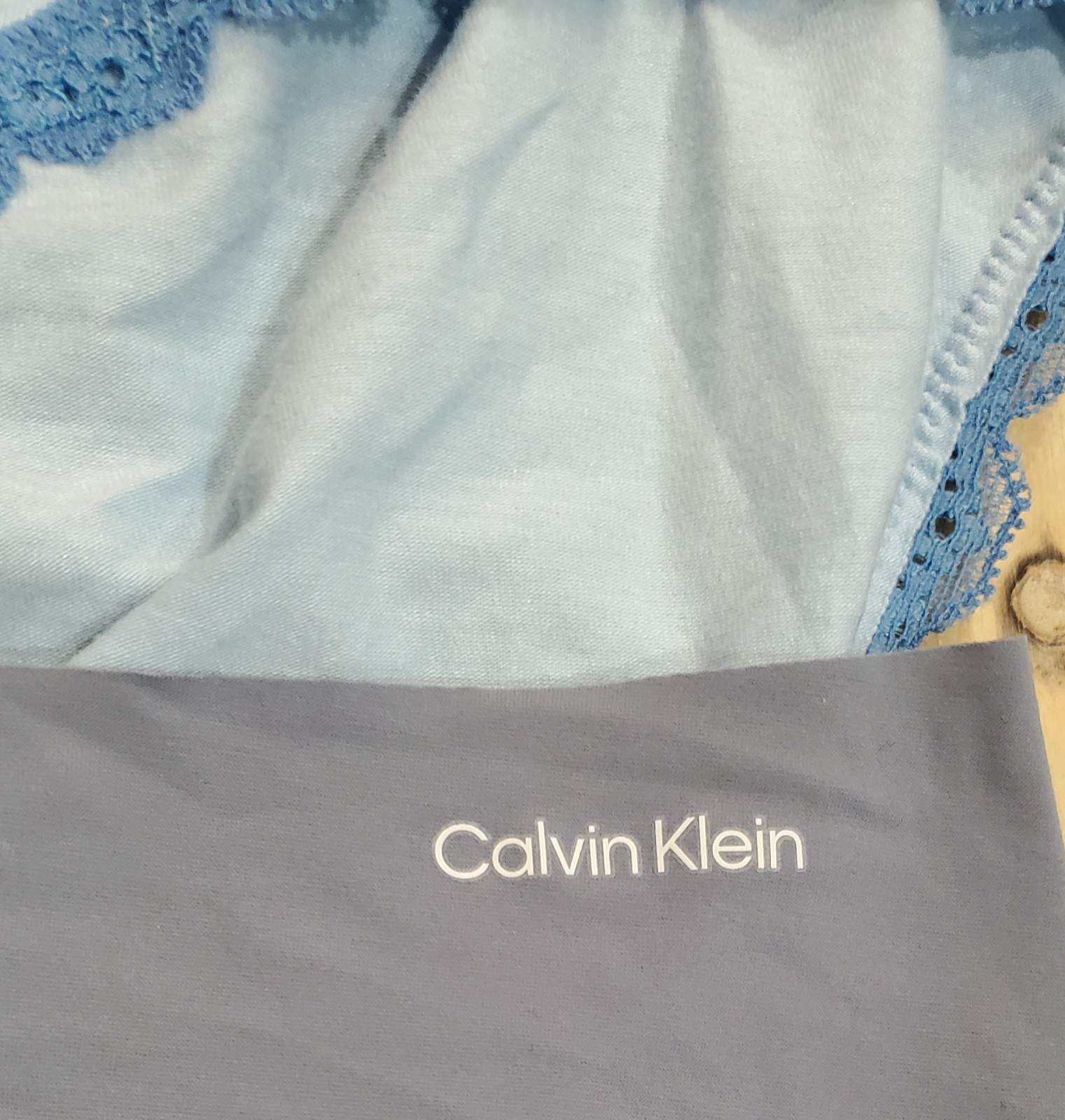Lot of 3 Women’s Panties Calvin Klein b.tempt’d Vanity Fair Size 8/X-Large
