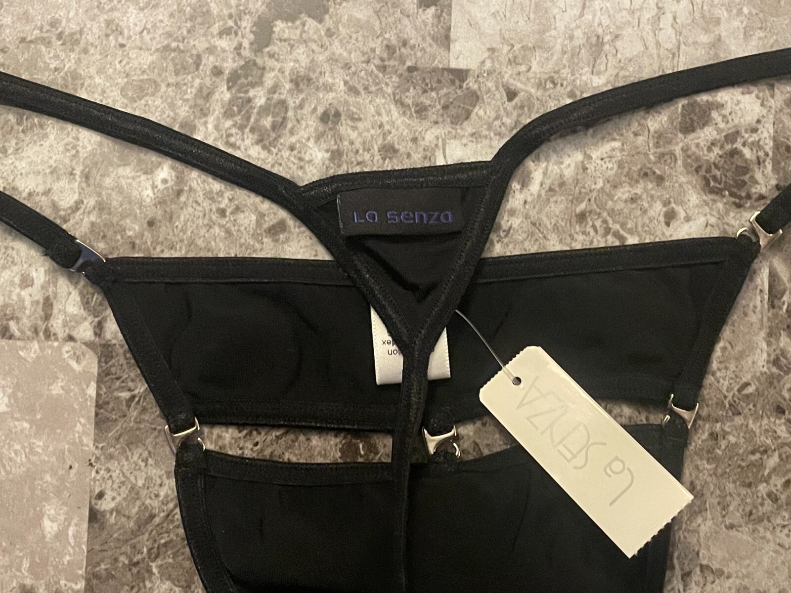 NWT LA SENZA LARGE BLACK SMOOTH UNHOOKS VINTAGE RARE V STRING THONG PANTIES