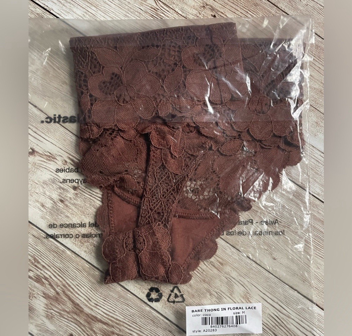 NWT Bare Necessities The Essential Lace Thong Panty Underwear Coco Medium 6-8
