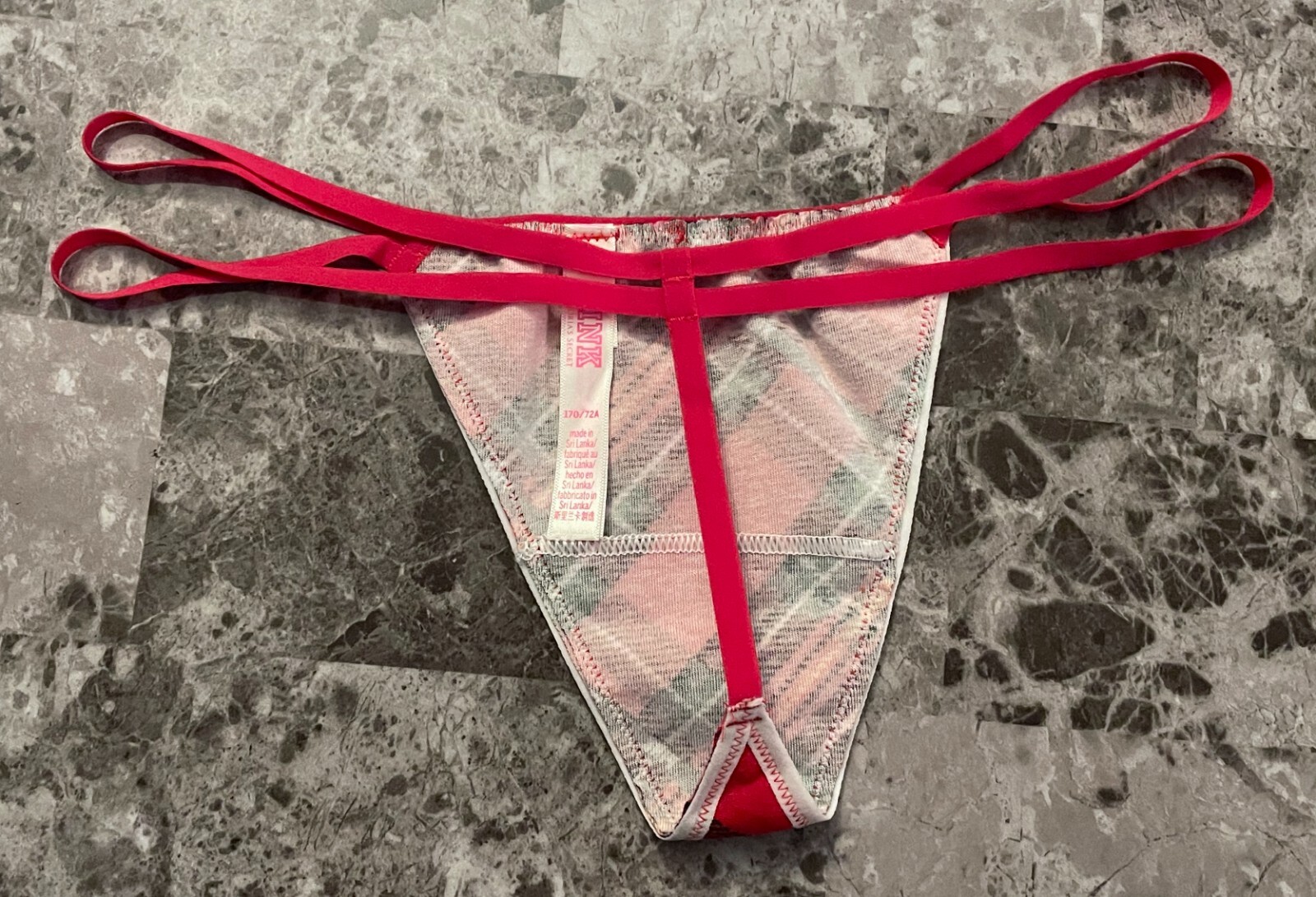 NWOT VICTORIA’S SECRET PINK GREEN RED PLAID LOGO STRAPPY RARE V STRING PANTIES