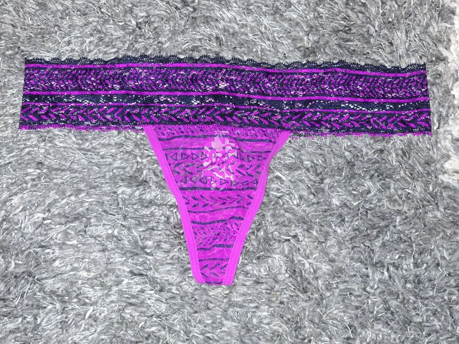 Vs Pink Vintage Floral lace thong Panty BRAND NEW Medium Multi Geometric/Aztec