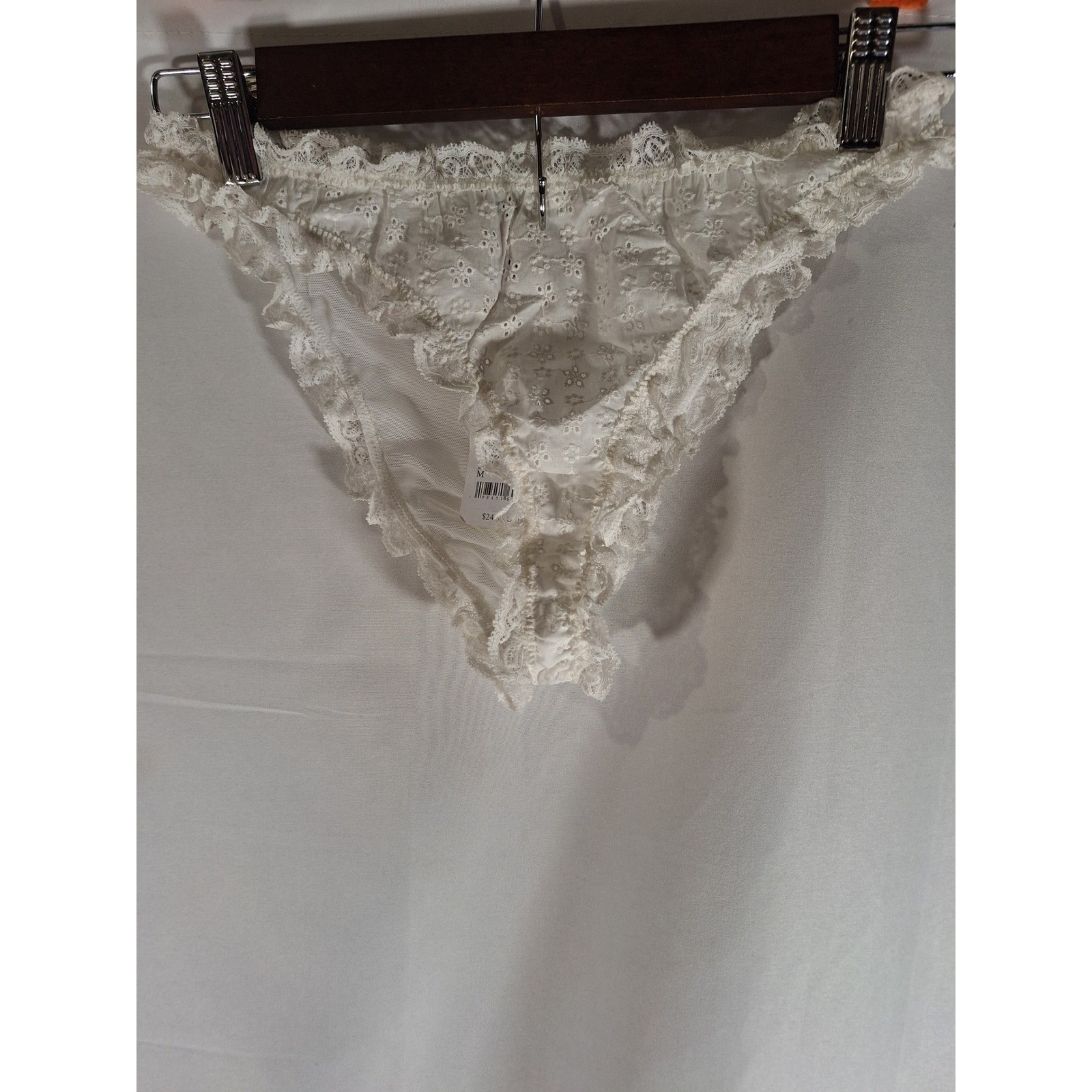 Intimately Free People Eyelet Lace Ruffle Bikini Panty Ivory White Medium NEW