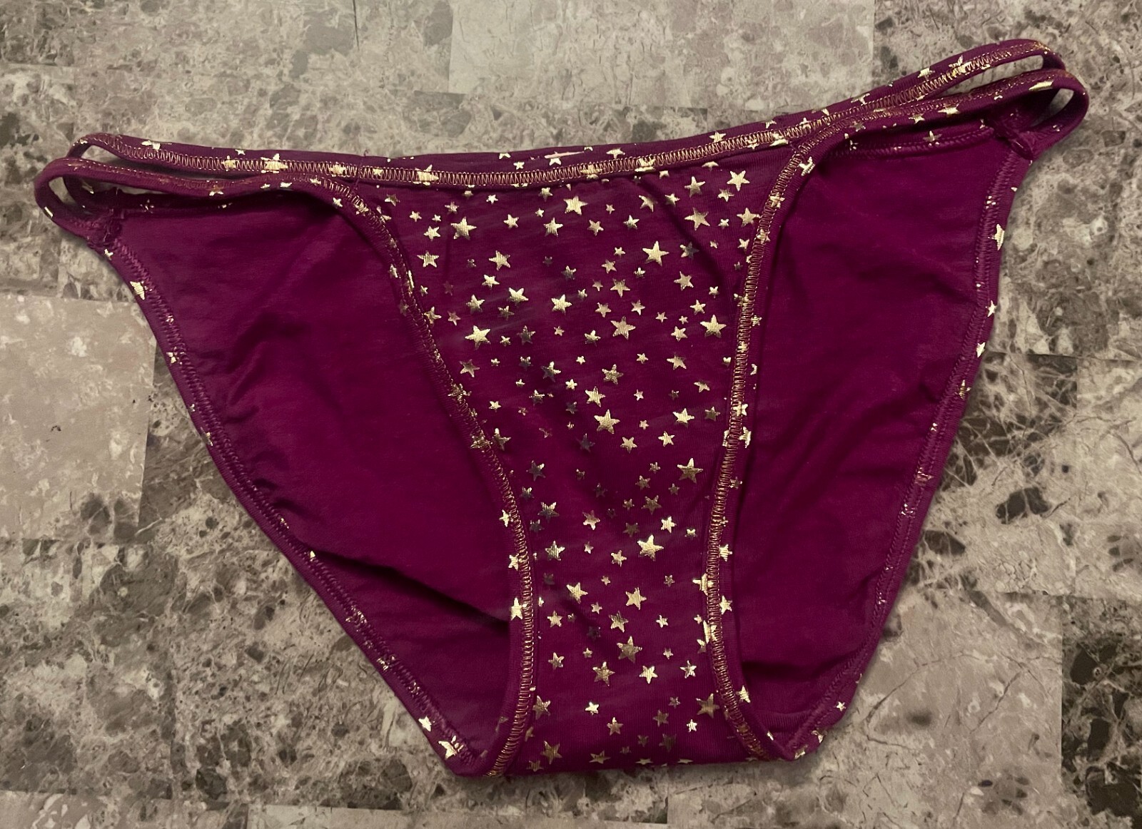 NWT VICTORIA’S SECRET FUSCHIA METALLIC STAR DOUBLE STRAPPY STRING BIKINI PANTIES