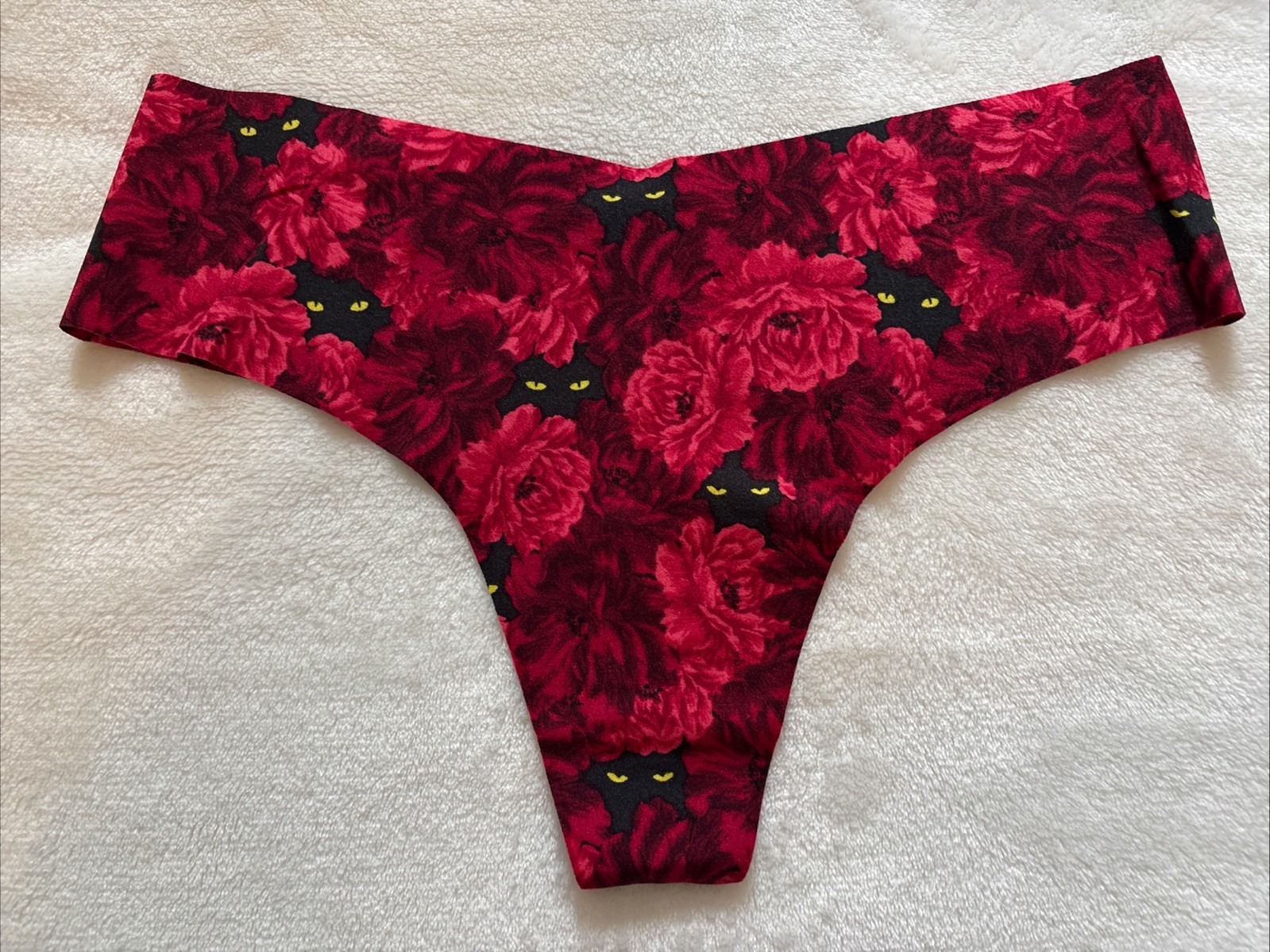 Victoria’s Secret Panties Thong Panty No Show Floral Roses Cat Bat Eyes Medium M