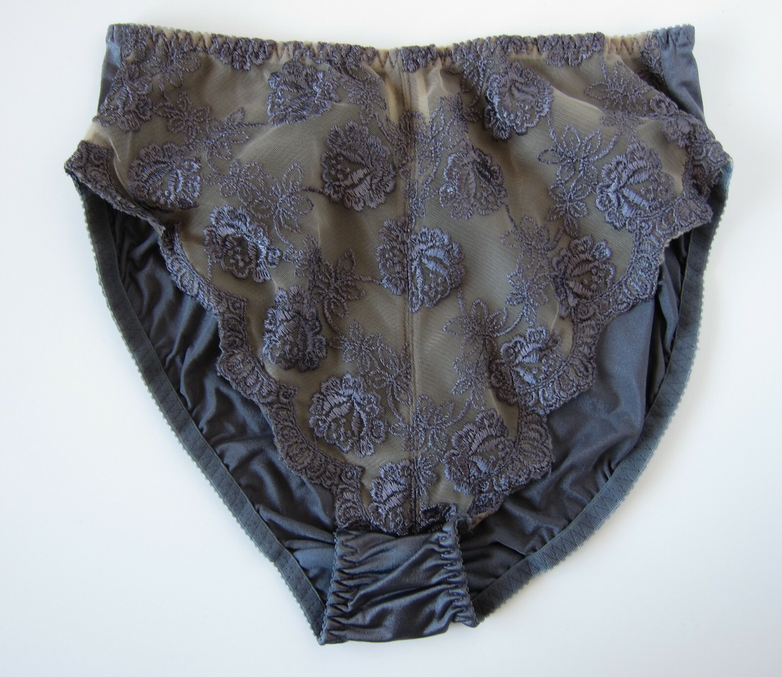 NEW Victoria’s Secret VINTAGE 90s Lace & Silky Satin-y Brief Panties MEDIUM