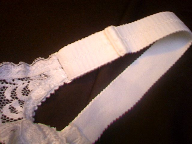 SET OF 3 NEW QUALITY WHITE MISS MARY OF SWEDEN LACY NON WIRED BRAS Sz 40DD