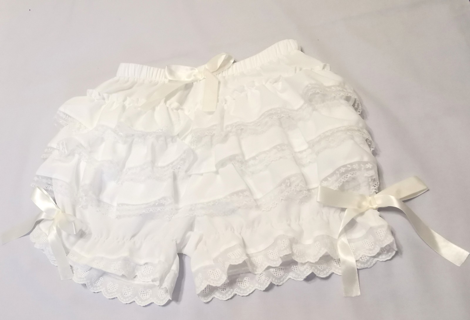 Ladies White Baby Doll Frilly Knickers Ruffles Hearts Lace & Satin Bows Size S
