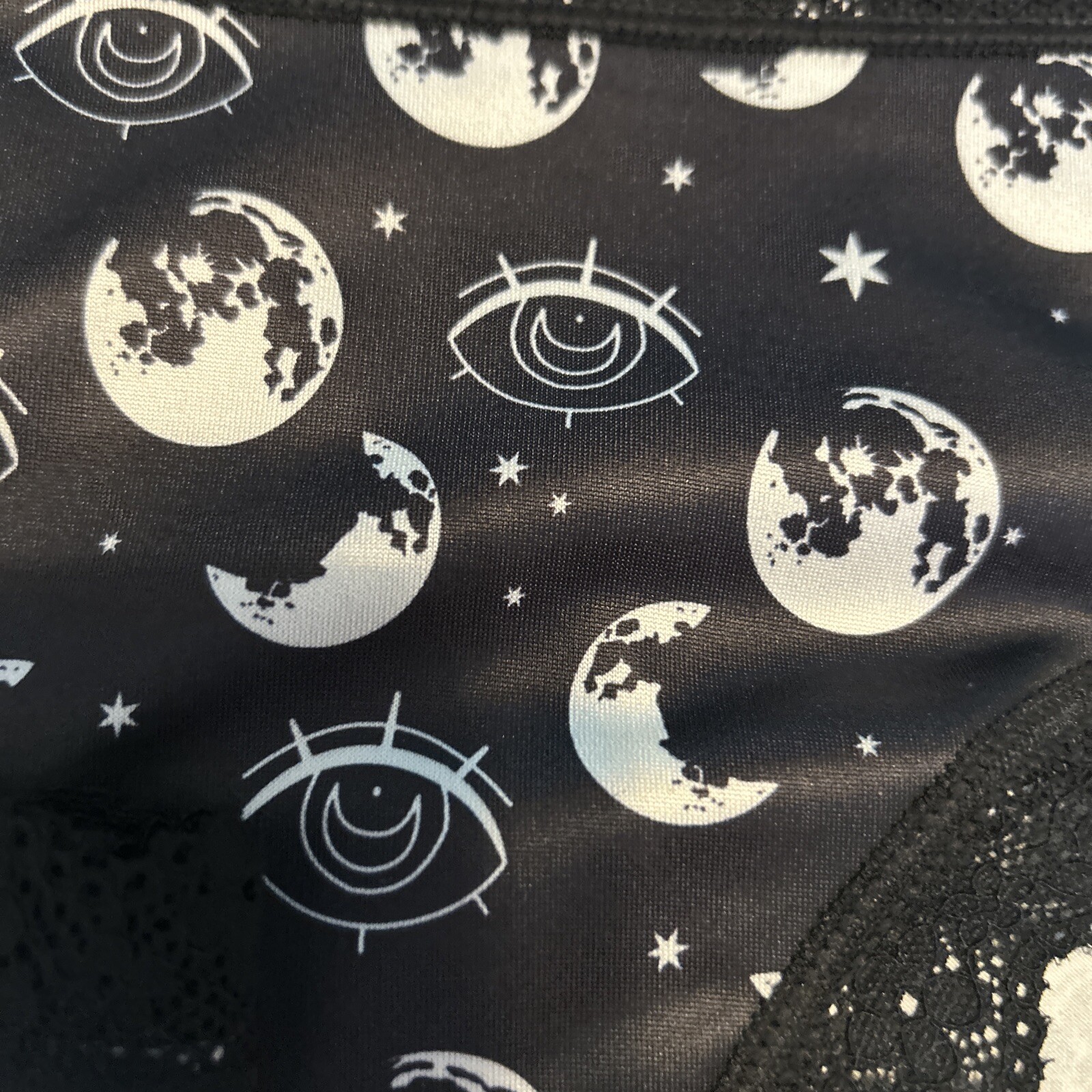 Morvia 3pk lace trim goth Skater Emo panties M Skulls, Mushrooms & Star Planets