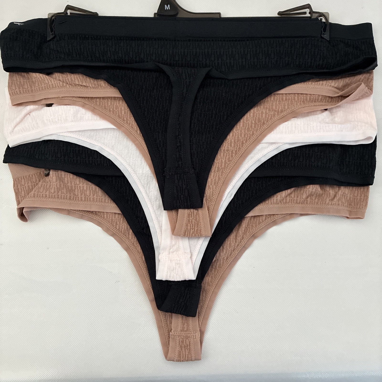 New Jason Wu Medium 5 Seamless Thong Panties Nylon Spandex Neutral Colors $56