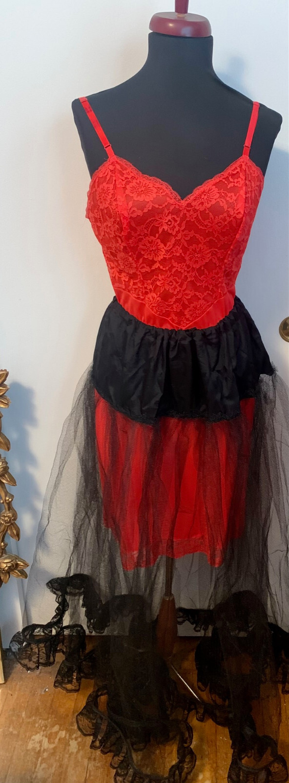 PANTIES RED NICKER VINTAGE style FRILLY NEW TAGS 8X SATIN LACE +1 FREE STOCKINGS