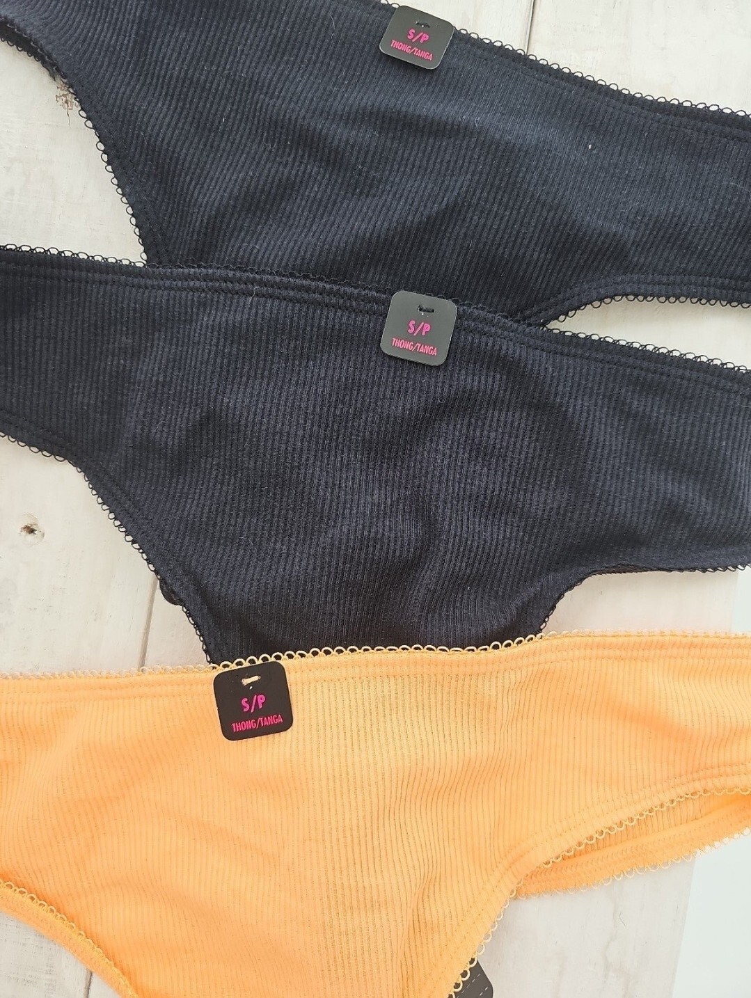 3 pair La Senza Ribbed Thong Panty Cotton in black & orange Small