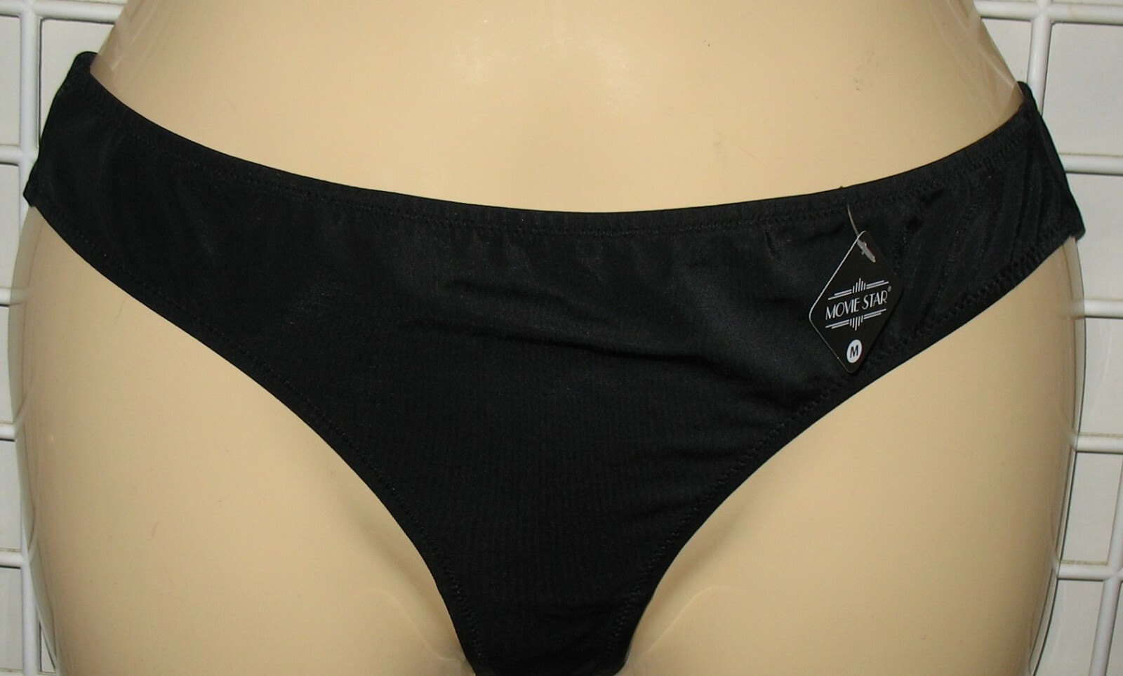 MOVIE STAR – NEW – BLACK – MEDIUM – STRETCH BIKINI PANTY – 2″ SIDES