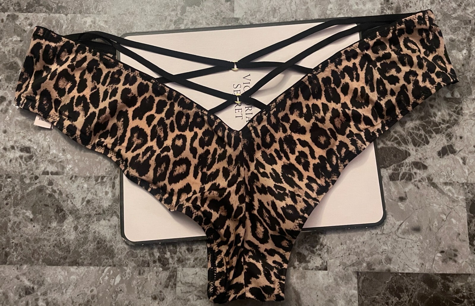 NWT VICTORIA’S SECRET LEOPARD CHEETAH SATIN SMOOTH STRAPPY BACK CHEEKY PANTIES