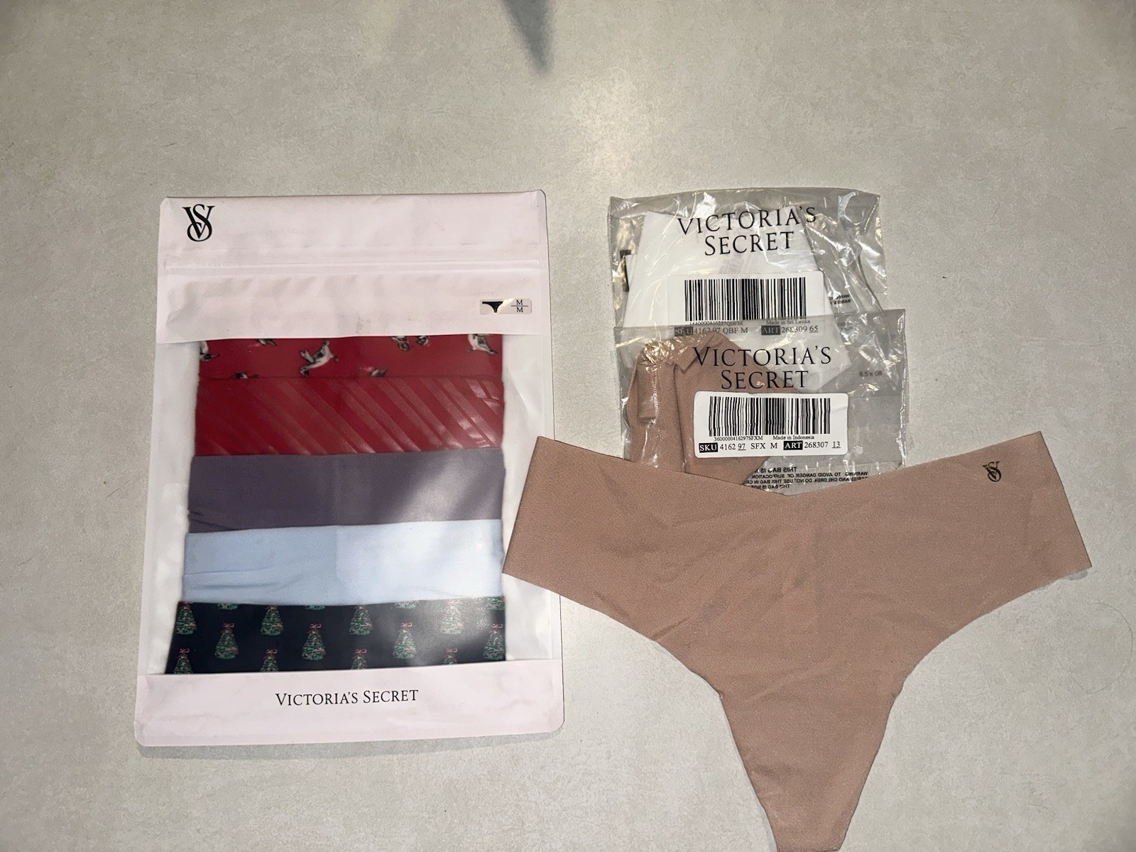 NWT Victoria’s Secret Thong Lot Of 8 Penguin Red Blue White Beige Purple Size M