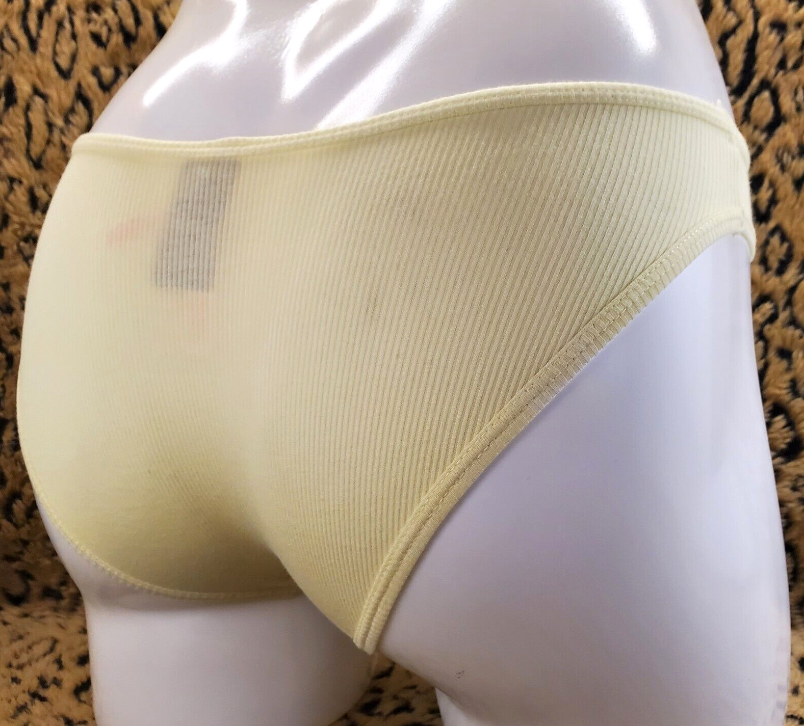 Victoria’s Secret PINK Light Yellow Pleated Bikini Panty S NWT Sexy