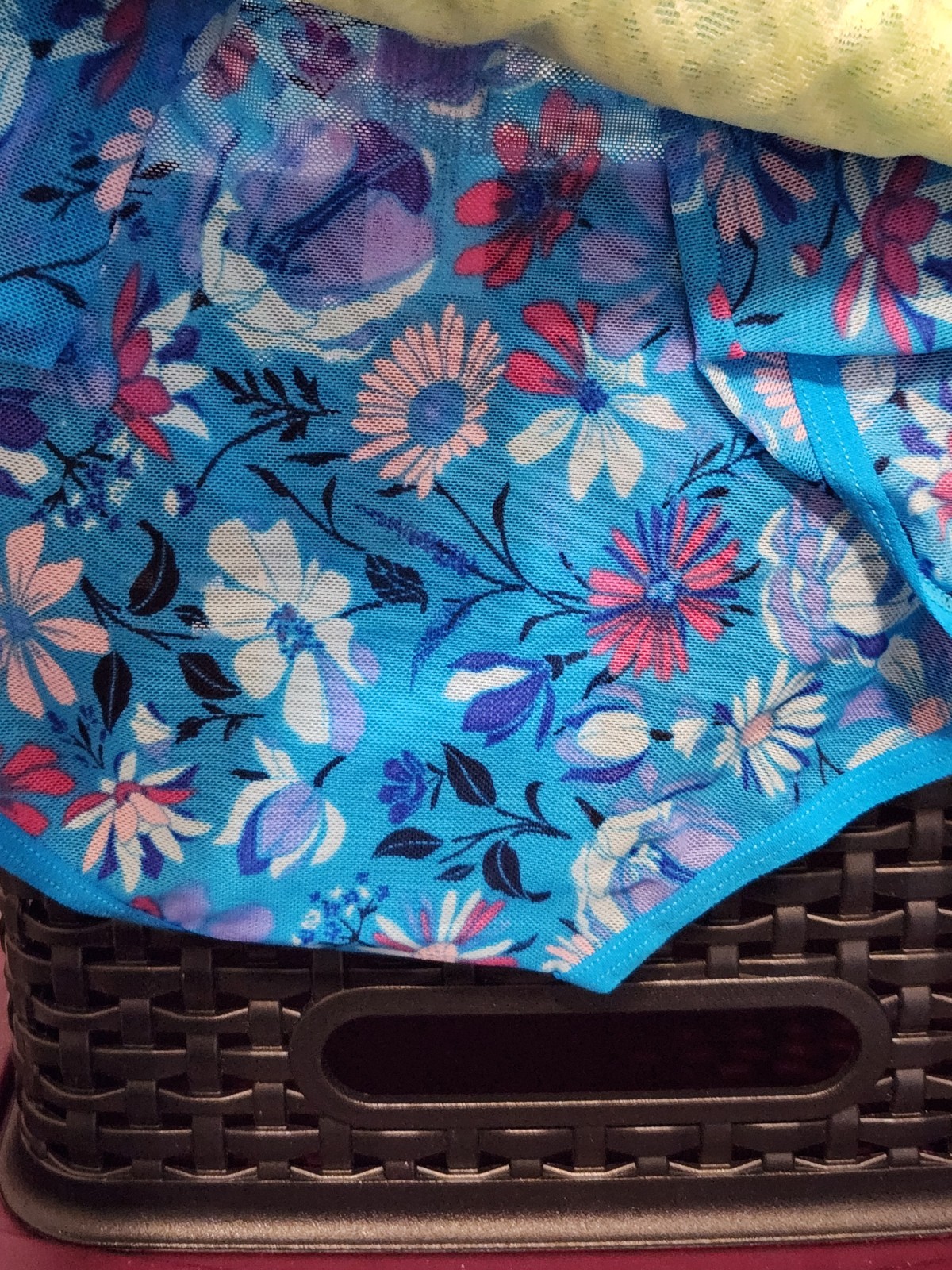 No Boundaries 3-Pair Women’s Hipster Panties L 11-13 BNWT Pretty Colors