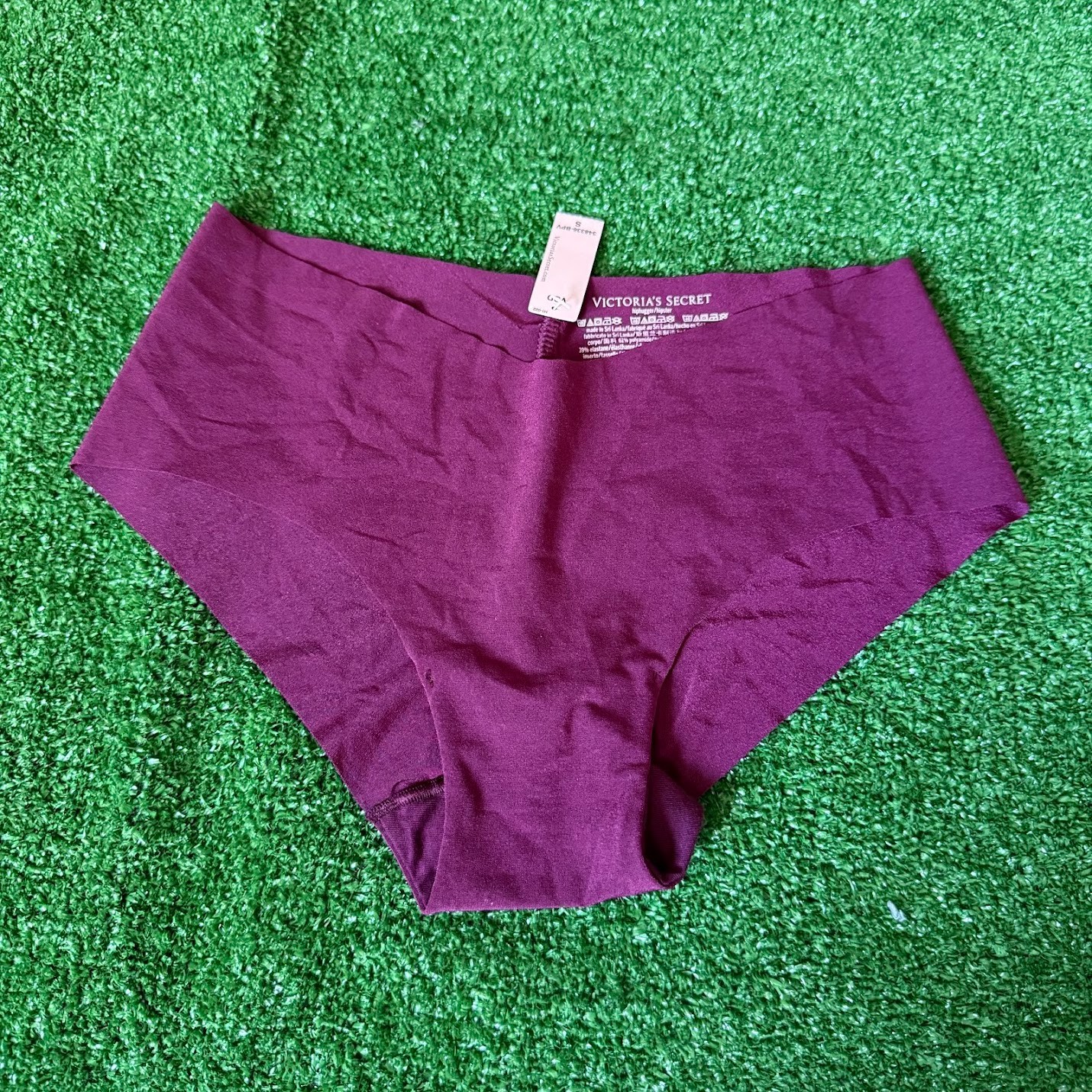Victoria’s Secret Highugger Hipster Lighweight Bonded Burgundy Panty Size S NEW