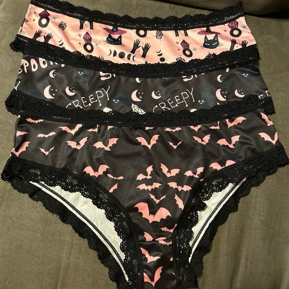 Morvia 3pk lace trim goth Emo Punk panties L skull Moon, Cats, Bats Lingerie 2X