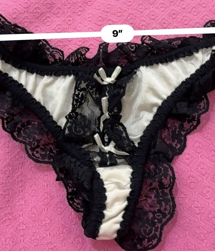 Intage SMART & SEXY LACE RUFFLE THONG PANTIES #8151