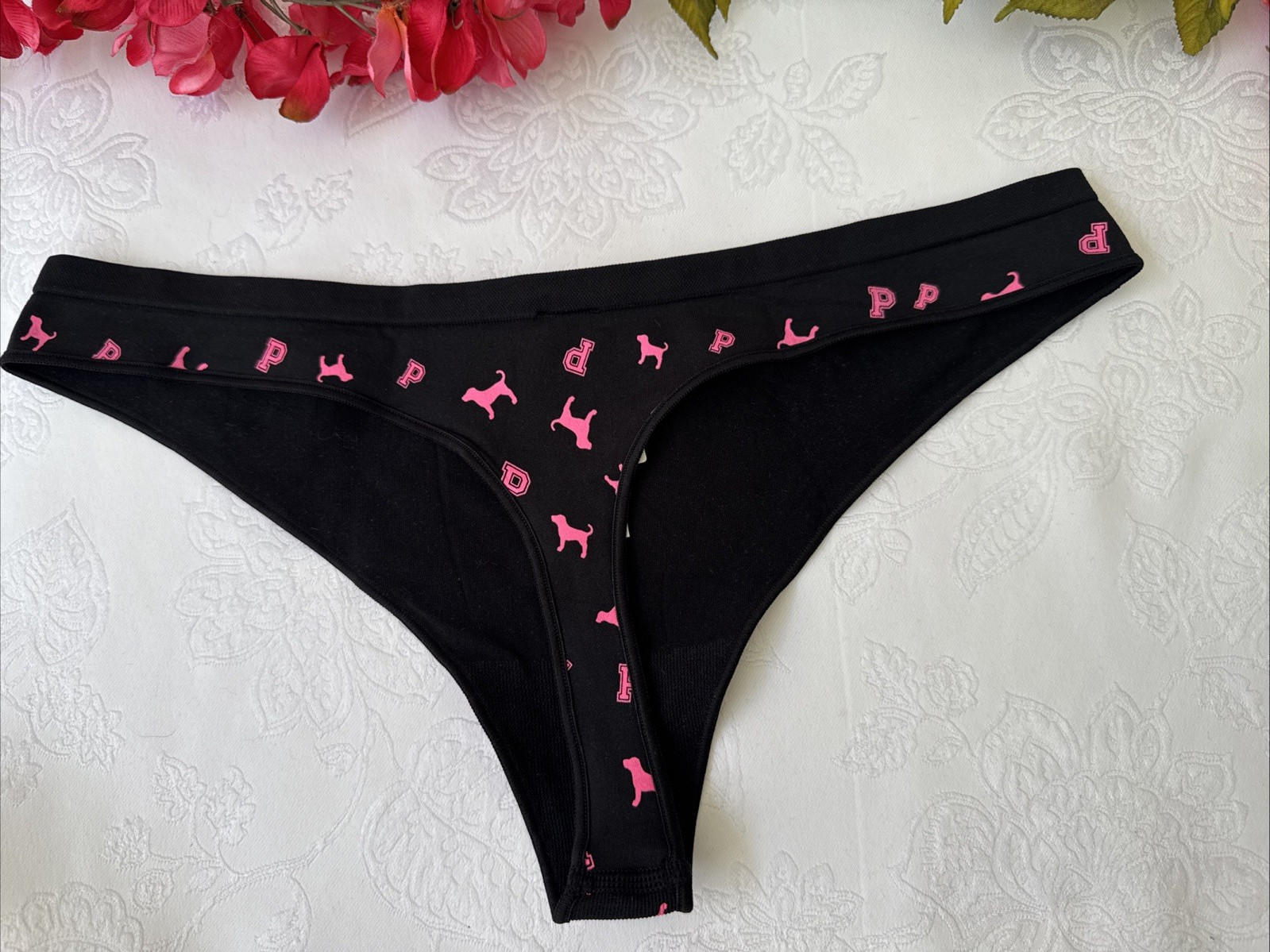 PINK VICTORIA’S SECRET M BLACK PINK PUPPY DOGS COTTON THONG STRING PANTIES NWT