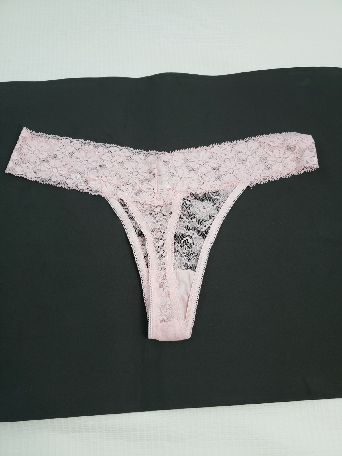 4 women’s Light Pink Lace Thong Panties Lingerie Underwear one size fits All